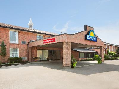 Days Inn By Wyndham Брантфорд Екстер'єр фото