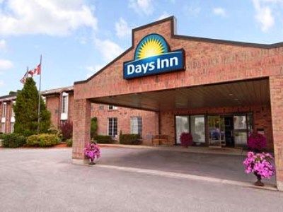 Days Inn By Wyndham Брантфорд Екстер'єр фото